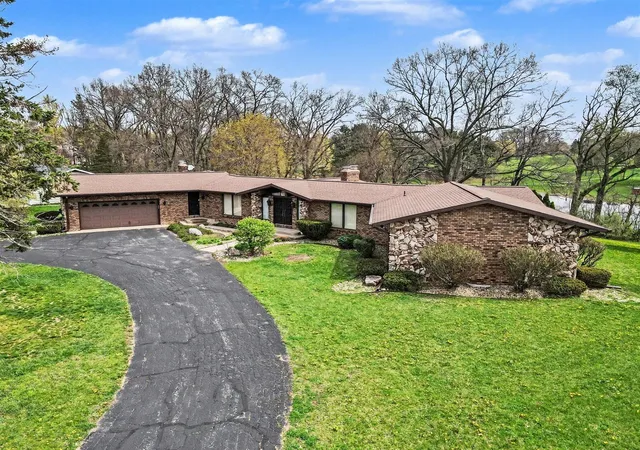 2nd image of 56585 Fairway Dr, Paw Paw, MI 49079 | MLS# 70543465