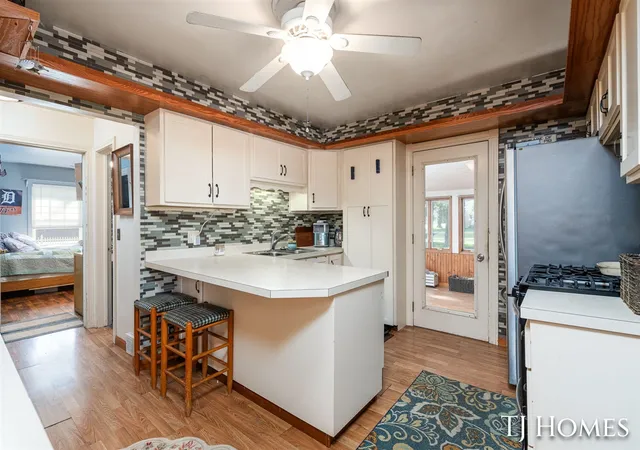 Photo 2 of Sale Pending at 281 N Main St, Casnovia, MI 49318 | MLS# 70553927 | Listing updated on 2026-09-11