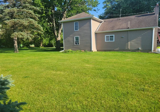 Homes for sale in Vicksburg, MI | 15702 S 29th St, Vicksburg, MI 49097 | MLS# 70535593