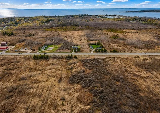 Homes for sale in Cheboygan, MI | 1734 E State St, Cheboygan, MI 49721 | MLS# 70532593