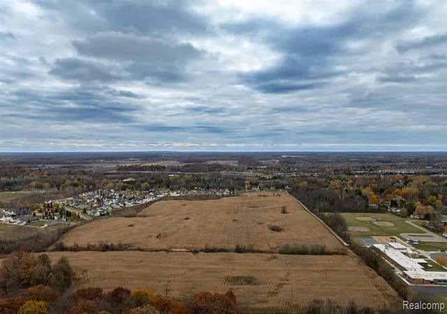 3rd image of 6434 Bristol Rd, Swartz Creek, MI 48473 | MLS# 61000023
