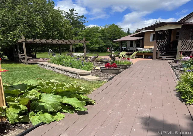 Photo 4 of Single family home for sale at 11428 US 41 Hwy, Pelkie, MI 49958 | MLS# 50195945 | Listing updated on 2026-01-05