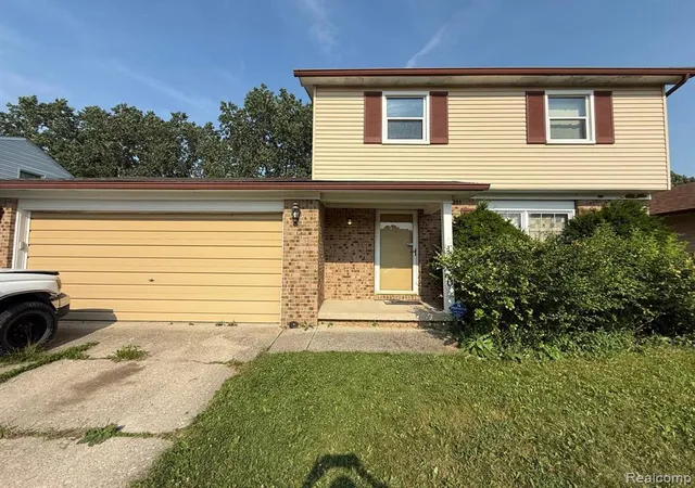 Photo 1 of Single family home for sale at 1950 Andover Dr, Ypsilanti, MI 48198 | MLS# 61013845 | Listing updated on 2026-07-28