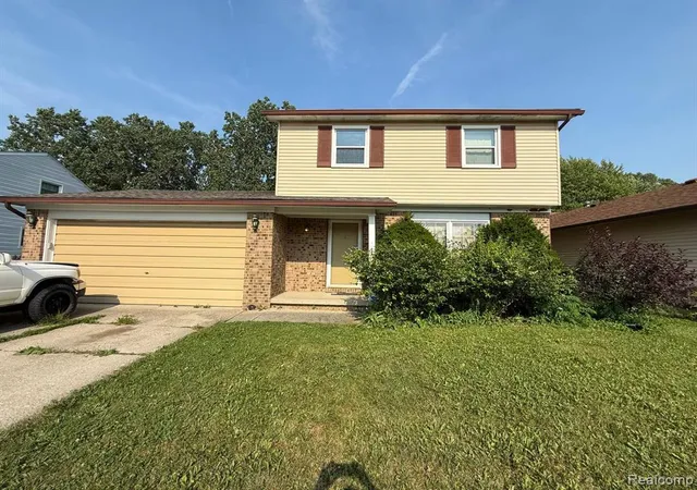 Photo 2 of Single family home for sale at 1950 Andover Dr, Ypsilanti, MI 48198 | MLS# 61013845 | Listing updated on 2026-07-28