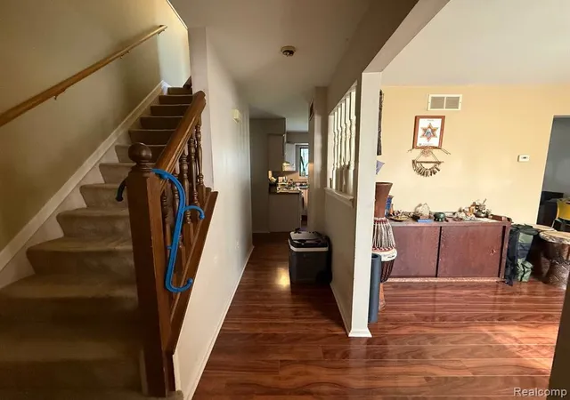Photo 3 of Single family home for sale at 1950 Andover Dr, Ypsilanti, MI 48198 | MLS# 61013845 | Listing updated on 2026-07-28