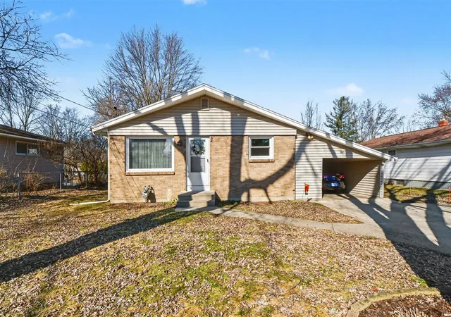 Homes for sale in Grand Rapids, MI | 229 Marcus St, Grand Rapids, MI 49548 | MLS# 70517571