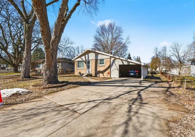 Homes for sale in Grand Rapids, MI | 229 Marcus St, Grand Rapids, MI 49548 | MLS# 70517571