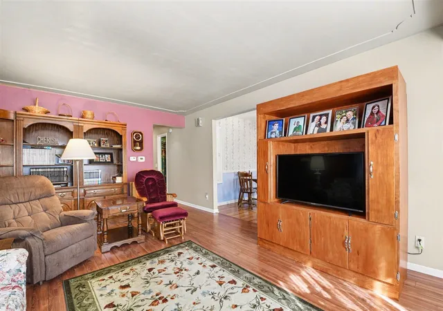 Homes for sale in Grand Rapids, MI | 229 Marcus St, Grand Rapids, MI 49548 | MLS# 70517571
