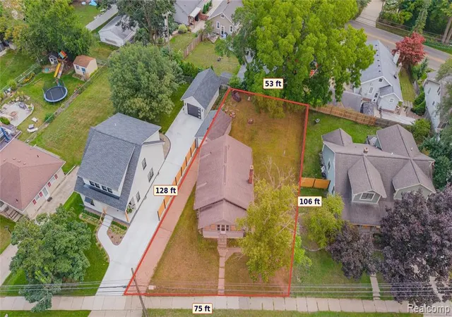 Photo 2 of Sale Pending at 328 Romeo Rd, Rochester, MI 48307 1560 | MLS# 61025526 | Listing updated on 2026-09-15