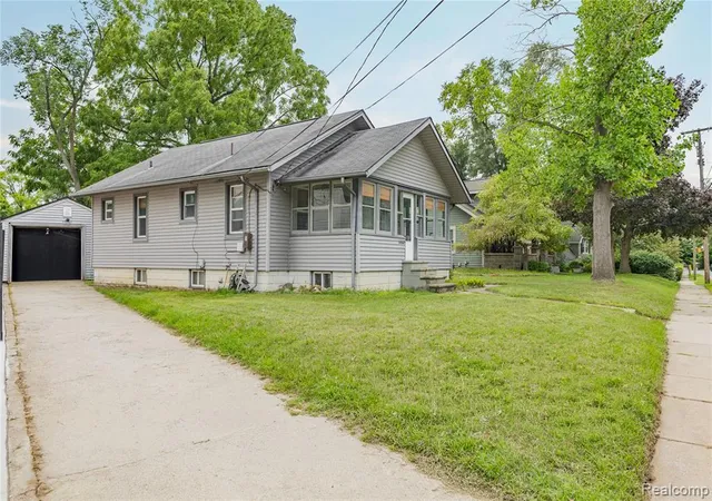 Photo 3 of Sale Pending at 328 Romeo Rd, Rochester, MI 48307 1560 | MLS# 61025526 | Listing updated on 2026-09-15