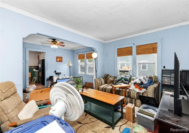 Photo 4 of Sale Pending at 328 Romeo Rd, Rochester, MI 48307 1560 | MLS# 61025526 | Listing updated on 2026-09-15