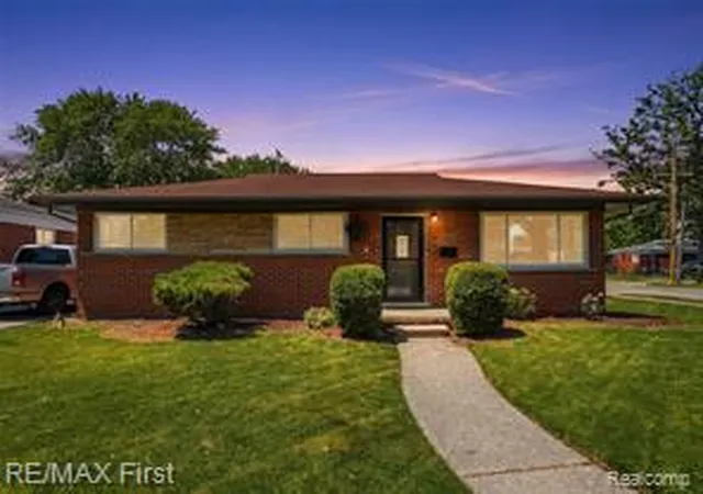 Homes for sale in Eastpointe, MI | 24307 Teppert Ave, Eastpointe, MI 48021 | MLS# 61009806