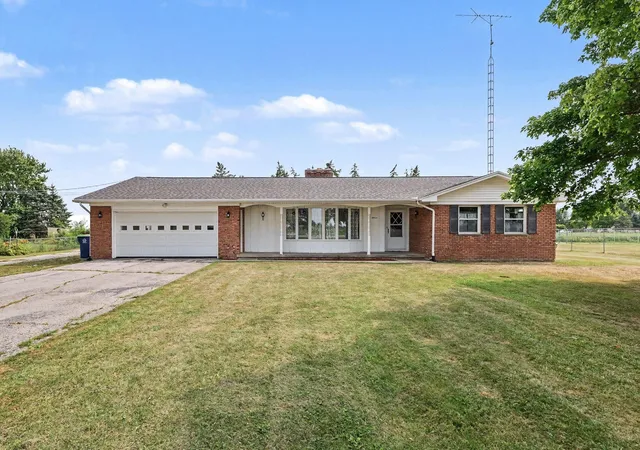 Photo 1 of Single family home for sale at 4925 W Freeland Rd, Saginaw, MI 48604 | MLS# 50218797 | Listing updated on 2026-09-11