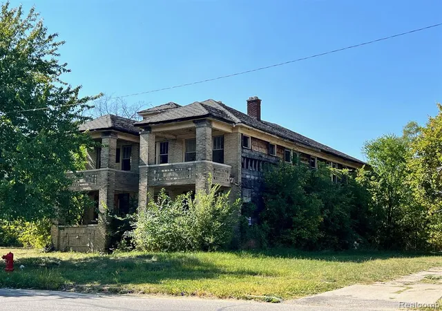 2nd image of 9359 Broadstreet Ave, Detroit, MI 48204 | MLS# 60939540