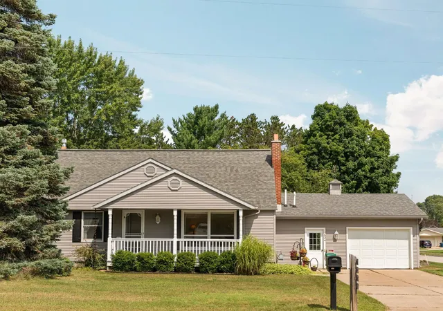 Photo 2 of Single family home for sale at 624 Fenton St, Kingsley, MI 49649 | MLS# 80072871 | Listing updated on 2026-09-08