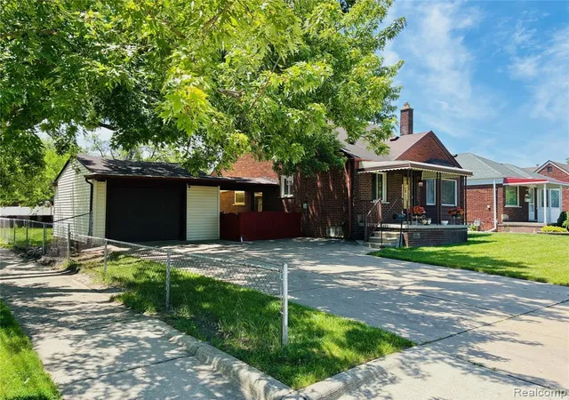 Homes for sale in Lincoln Park, MI | 2203 White Ave, Lincoln Park, MI 48146 | MLS# 60998363