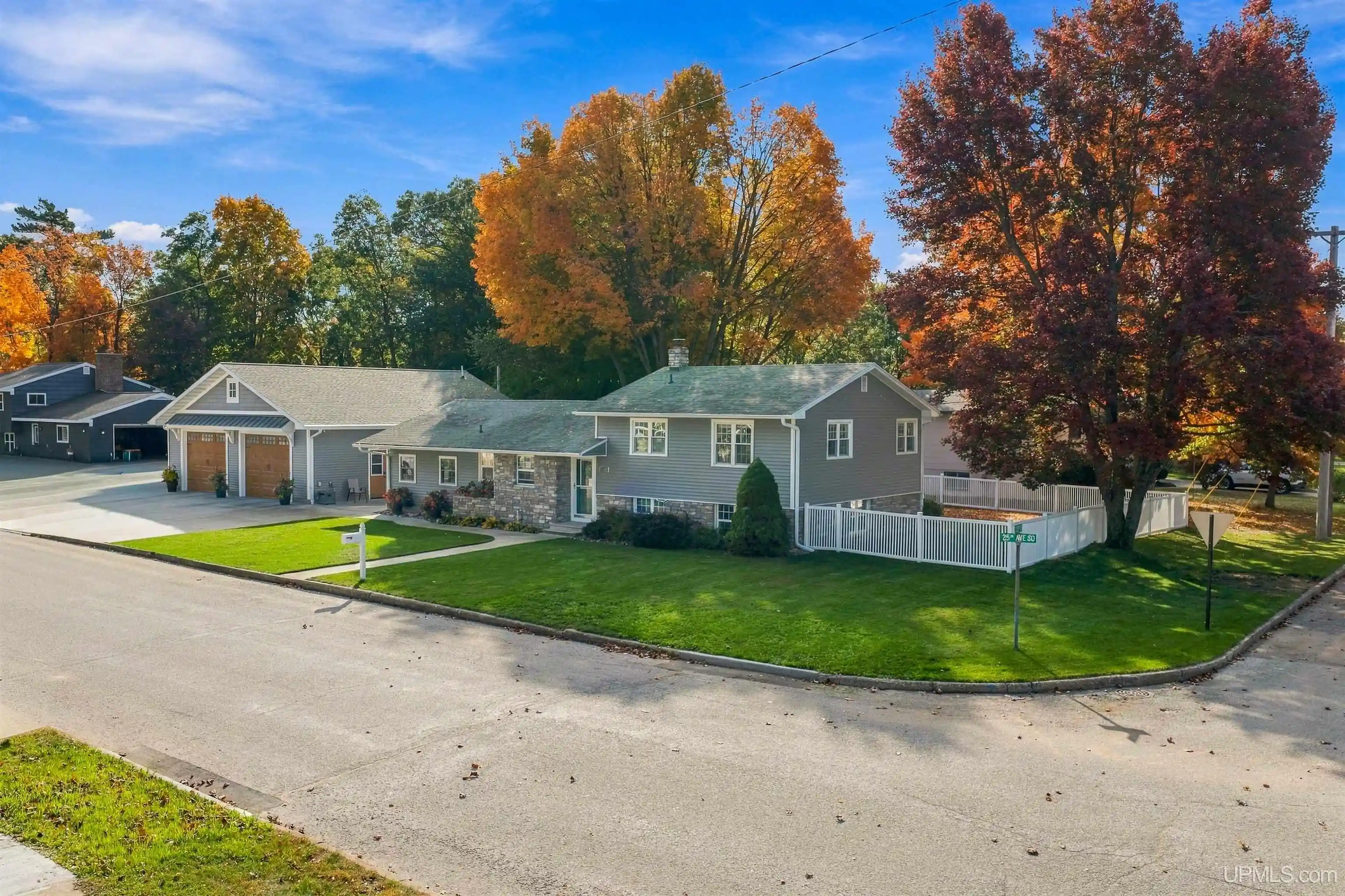Single family home for sale at 2131 S 25th Avenue, Escanaba, MI 49829 | MLS# 50224744
