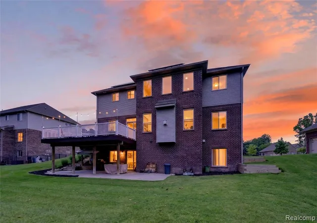 2nd image of 9665 Windsor Ln, Clarkston, MI 48348 | MLS# 61010371