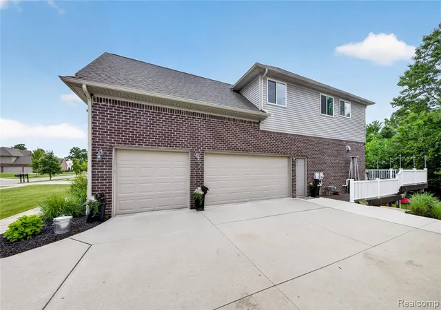 5th image of 9665 Windsor Ln, Clarkston, MI 48348 | MLS# 61010371