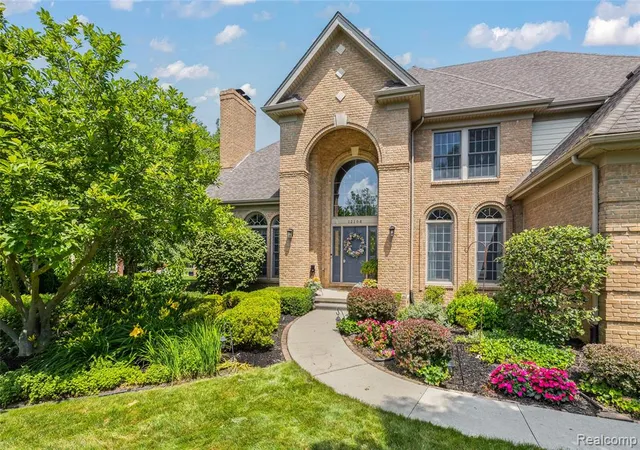 Photo 2 of Single family home for sale at 12106 Deer Crk Run, Plymouth, MI 48170 2863 | MLS# 61007559 | Listing updated on 2026-10-13