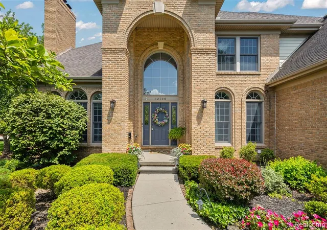 Photo 3 of Single family home for sale at 12106 Deer Crk Run, Plymouth, MI 48170 2863 | MLS# 61007559 | Listing updated on 2026-10-13
