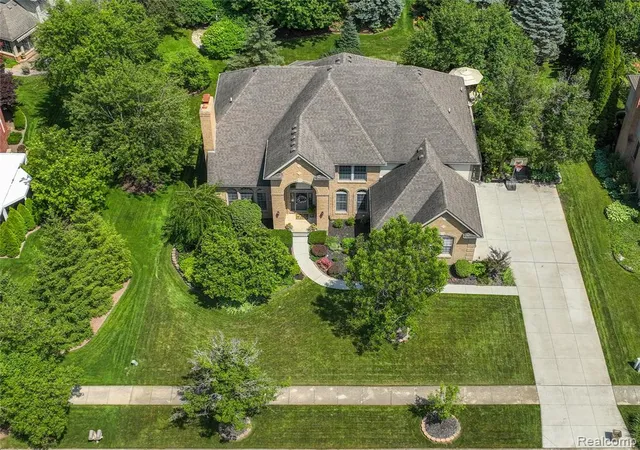 Photo 4 of Single family home for sale at 12106 Deer Crk Run, Plymouth, MI 48170 2863 | MLS# 61007559 | Listing updated on 2026-10-13