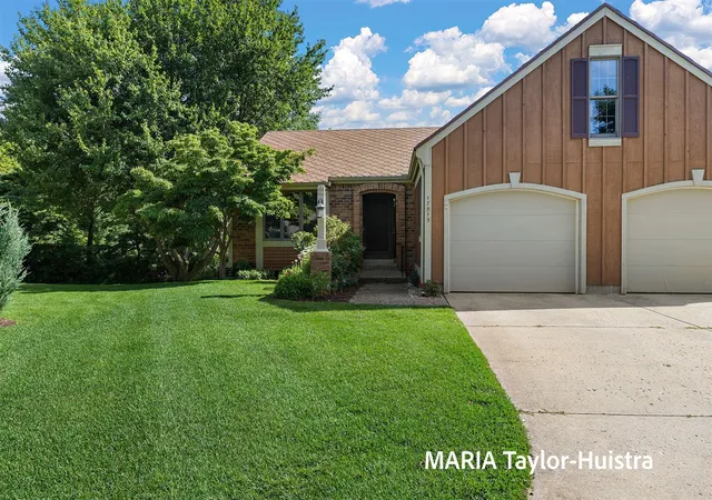 1st image of 17515 Meadow Wood Rd #30, Spring Lake, MI 49456 | MLS# 70544727