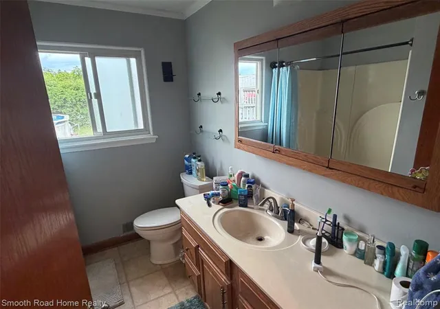5th image of 27719 Mayfair Ave, Brownstown Twp, MI 48183 | MLS# 61003164
