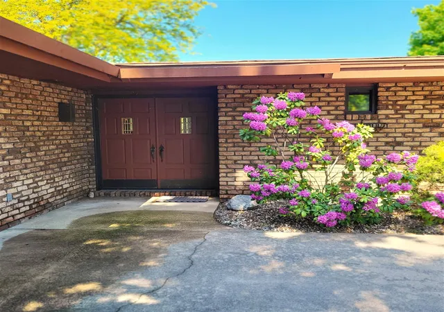 Homes for sale in Benton Harbor, MI | 1519 Moccasin Trl, Benton Harbor, MI 49022 | MLS# 70536967