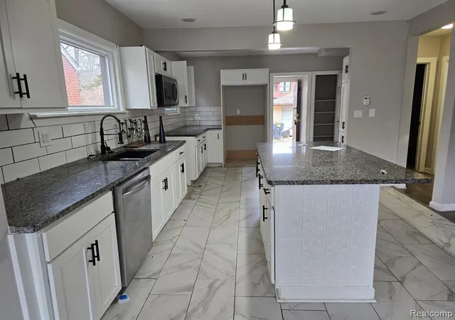 4th image of 17160 Northlawn St, Detroit, MI 48221 | MLS# 60989501