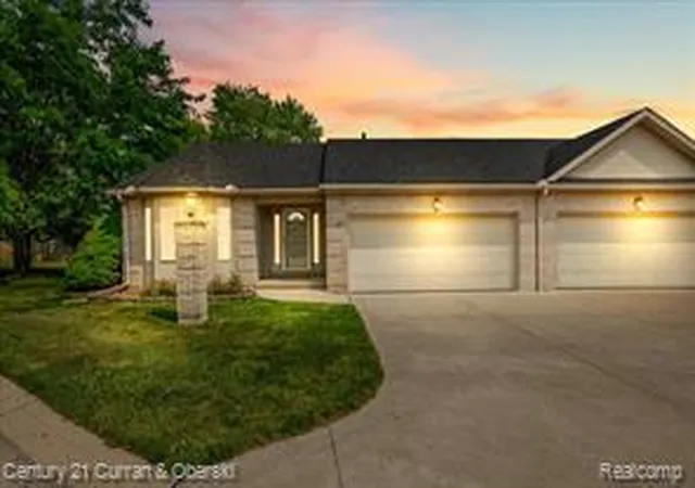 Homes for sale in Monroe, MI | 1620 Tony Ct, Monroe, MI 48162 | MLS# 61009707