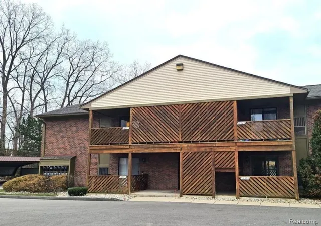 Homes for sale in Fraser, MI | 16544 Clarkson Dr #36, Fraser, MI 48026 | MLS# 61005492