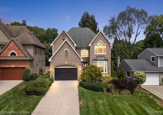 Photo 2 of Single family home for sale at 2010 Northlawn Blvd, Birmingham, MI 48009 | MLS# 61023065 | Listing updated on 2026-09-06