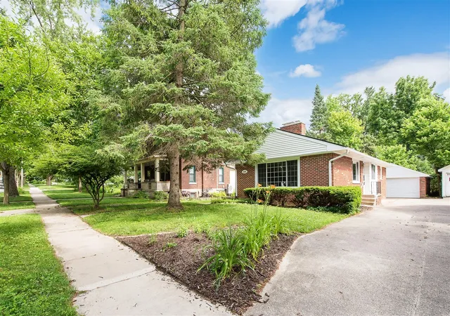 Homes for sale in Ann Arbor, MI | 1614 South Blvd, Ann Arbor, MI 48104 | MLS# 70540360