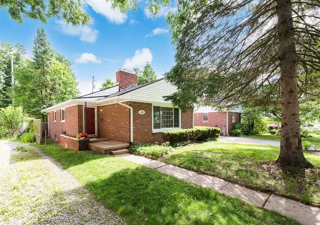 Homes for sale in Ann Arbor, MI | 1614 South Blvd, Ann Arbor, MI 48104 | MLS# 70540360