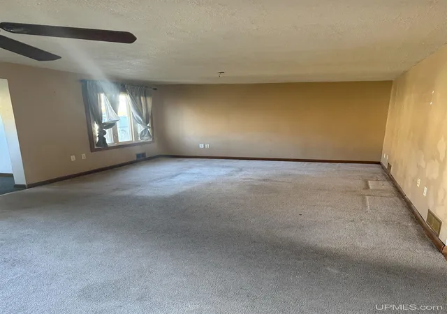 Homes for sale in Munising, MI | 304 W Onota St, Munising, MI 49862 | MLS# 50208268