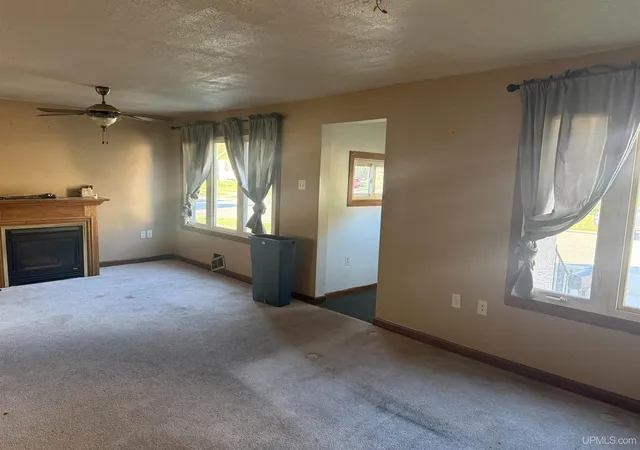 Homes for sale in Munising, MI | 304 W Onota St, Munising, MI 49862 | MLS# 50208268
