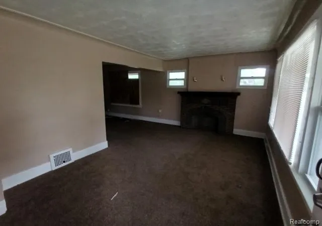 Photo 3 of Single family home for sale at 14221 Jane St, Detroit, MI 48205 4059 | MLS# 61011475 | Listing updated on 2026-10-19