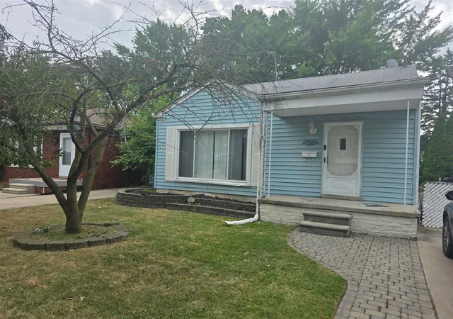 Photo 1 of Single family home for sale at 24725 Saxony Ave, Eastpointe, MI 48021 | MLS# 70553833 | Listing updated on 2026-08-22