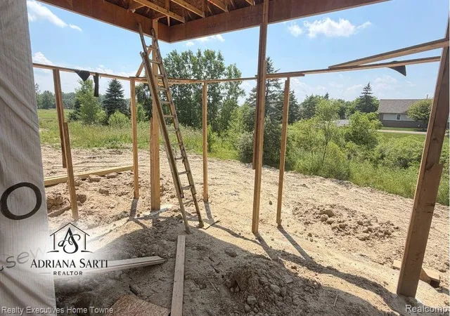 Photo 5 of Single family home for sale at 35039 Cygnet Cir, Richmond, MI 48062 | MLS# 61011154 | Listing updated on 2026-07-16