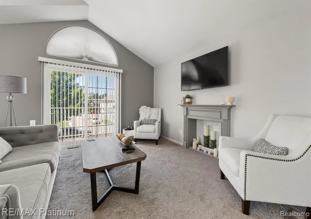 Photo 3 of Condo for sale at 29908 Heritage Pkwy #25, Warren, MI 48092 4692 | MLS# 61023595 | Listing updated on 2026-09-06