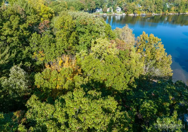 Photo 4 of Single family home for sale at 6811 Burger Dr, Grand Rapids, MI 49546 | MLS# 70530192 | Listing updated on 2026-05-07