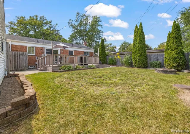 Photo 3 of Single family home for sale at 31528 Alabama St, Livonia, MI 48150 3931 | MLS# 61024792 | Listing updated on 2026-08-28