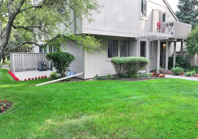 Photo 3 of Condo for sale at 2269 Fairway Pines Ct #Court4, Unit 51, Bay City, MI 48706 | MLS# 50218365 | Listing updated on 2026-09-16