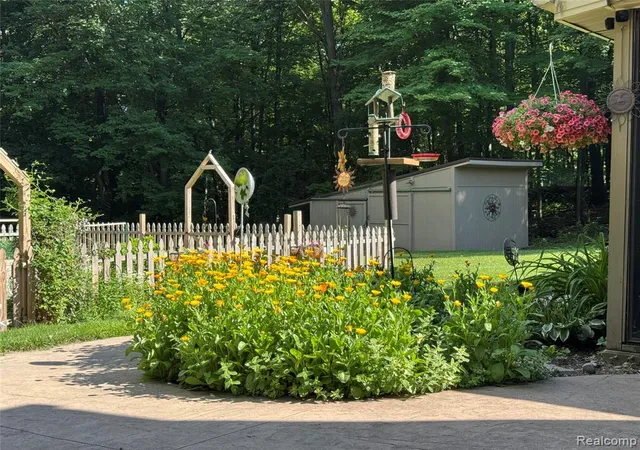 Photo 2 of Single family home for sale at 3947 Cheyenne Ct, Oxford, MI 48370 2915 | MLS# 61025394 | Listing updated on 2026-08-29