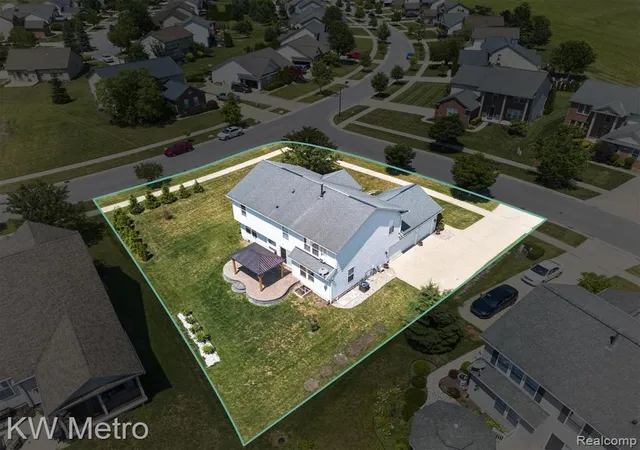 36th image of 27886 Bluebird Dr, Flat Rock, MI 48134 | MLS# 61011125