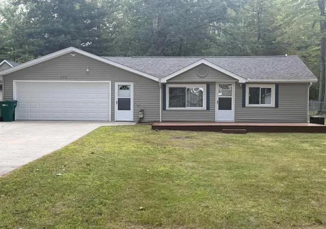 1st image of 632 Old Trail Dr, Houghton Lake, MI 48629 | MLS# 50219745