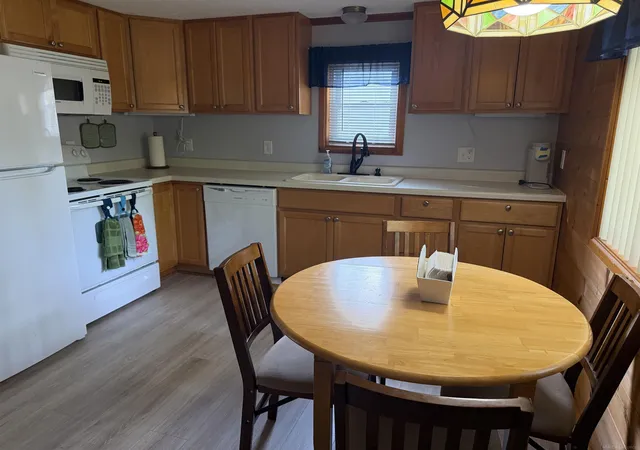 2nd image of 632 Old Trail Dr, Houghton Lake, MI 48629 | MLS# 50219745