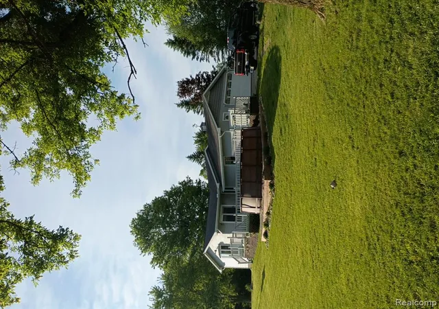 Homes for sale in Fowlerville, MI | 9766 Amanda Dr, Fowlerville, MI 48836 | MLS# 60998355