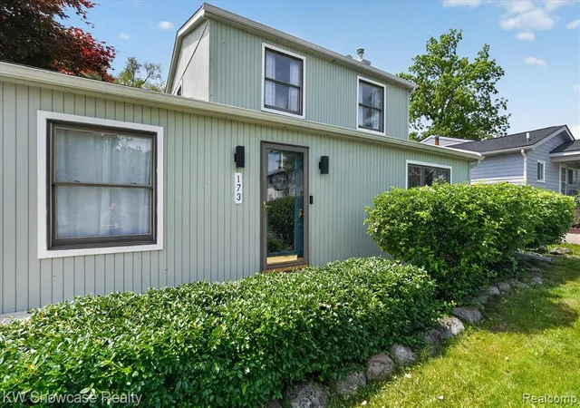 Homes for sale in Novi, MI | 173 Pickford St, Novi, MI 48377 | MLS# 61003573